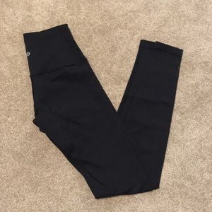 Lululemon Wunder Unders: Size 4